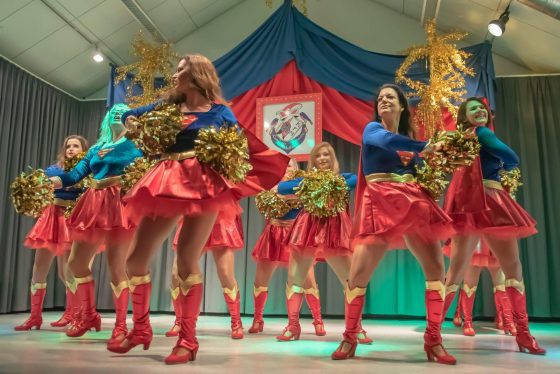 Bilder: Dancing Hornets, Bild 3 von 31