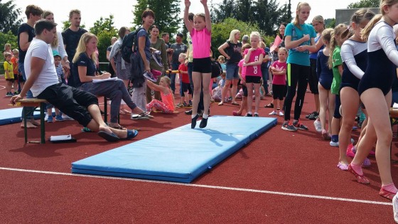 Bilder: Kinderturnfest in Hartenrod, Bild 5 von 7