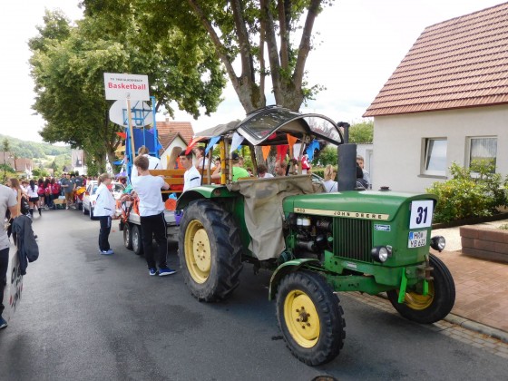 Bilder: Kirschenmarkt-Festzug, Bild 1 von 43