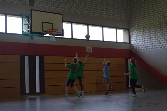 Bilder: Die Liga der Kleinen ganz groß // Erste Basketball Grundschulliga in Gladenbach, Bild 20 von 29