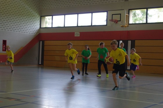 Bilder: Die Liga der Kleinen ganz groß // Erste Basketball Grundschulliga in Gladenbach, Bild 21 von 29