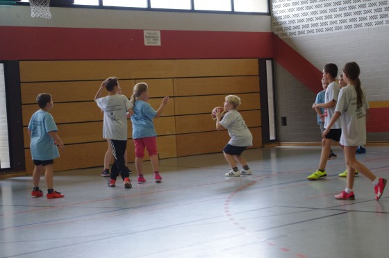 Bilder: Die Liga der Kleinen ganz groß // Erste Basketball Grundschulliga in Gladenbach, Bild 23 von 29