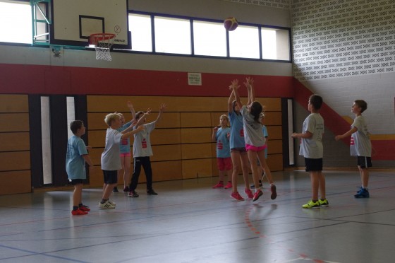 Bilder: Die Liga der Kleinen ganz groß // Erste Basketball Grundschulliga in Gladenbach, Bild 28 von 29
