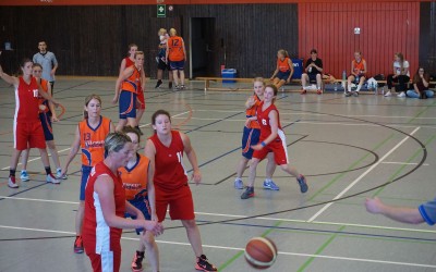 Saisoneröffnung 2016: Der rote Ball fliegt wieder