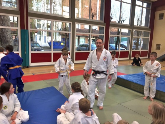Bilder: Jahresabschluss der "Judo spielend lernen -Gruppe", Bild 1 von 8
