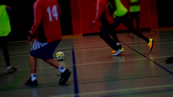 Bilder: Hobby-Fussballturnier mit Flüchtlingen in der Großsporthalle, Bild 123 von 298