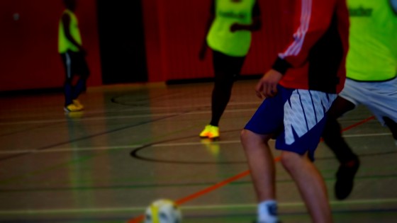 Bilder: Hobby-Fussballturnier mit Flüchtlingen in der Großsporthalle, Bild 125 von 298