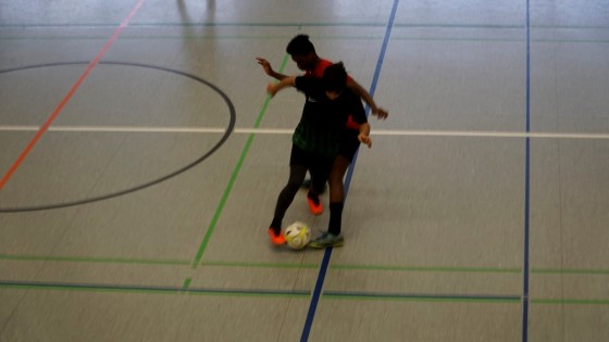 Bilder: Hobby-Fussballturnier mit Flüchtlingen in der Großsporthalle, Bild 158 von 298