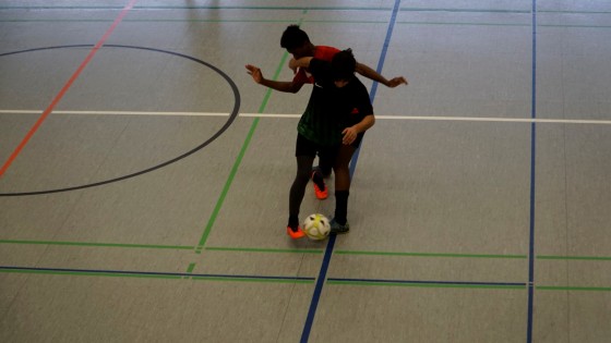 Bilder: Hobby-Fussballturnier mit Flüchtlingen in der Großsporthalle, Bild 159 von 298