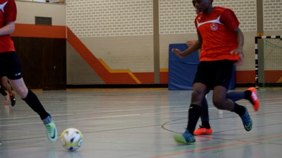 Bilder: Hobby-Fussballturnier mit Flüchtlingen in der Großsporthalle, Bild 173 von 298