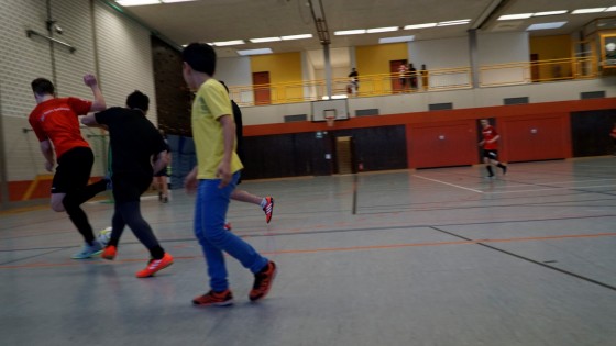 Bilder: Hobby-Fussballturnier mit Flüchtlingen in der Großsporthalle, Bild 176 von 298