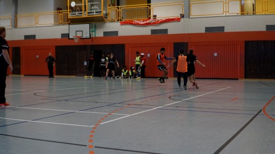 Bilder: Hobby-Fussballturnier mit Flüchtlingen in der Großsporthalle, Bild 248 von 298