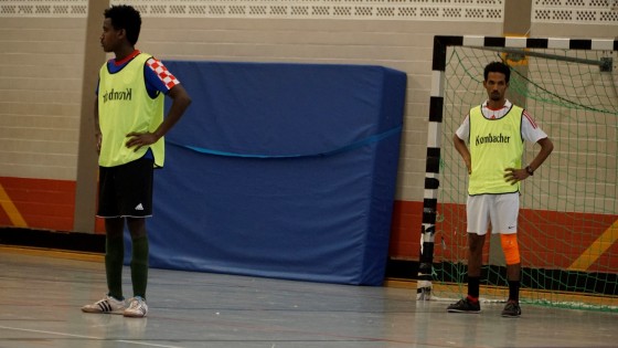 Bilder: Hobby-Fussballturnier mit Flüchtlingen in der Großsporthalle, Bild 33 von 298