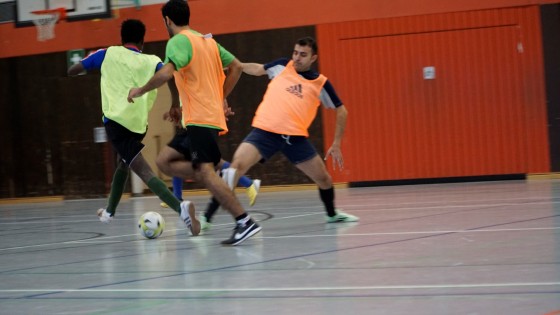 Bilder: Hobby-Fussballturnier mit Flüchtlingen in der Großsporthalle, Bild 56 von 298