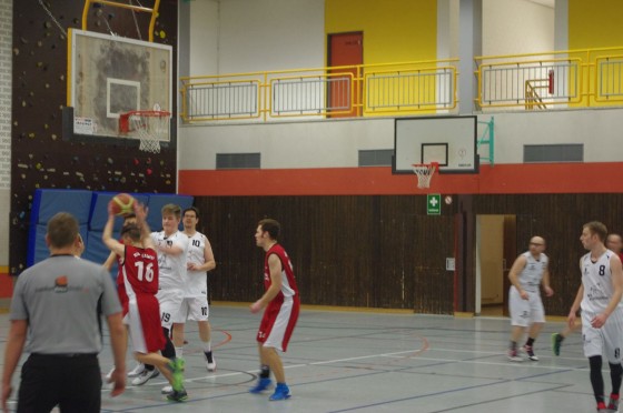 Bilder: Baskets-Herren werfen ab sofort eine Klasse höher Körbe, Bild 29 von 90