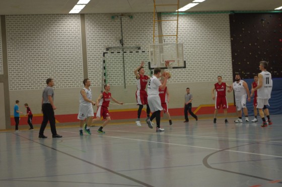 Bilder: Baskets-Herren werfen ab sofort eine Klasse höher Körbe, Bild 74 von 90