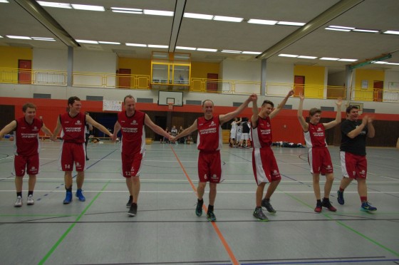 Bilder: Baskets-Herren werfen ab sofort eine Klasse höher Körbe, Bild 1 von 90