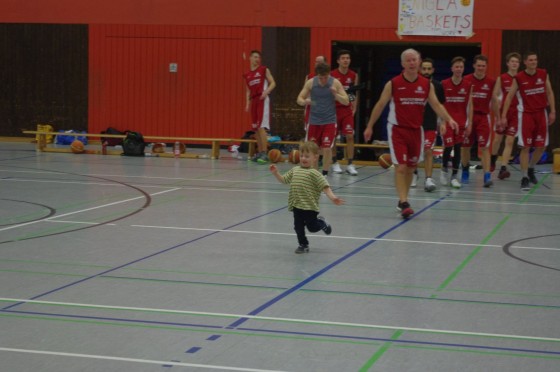 Bilder: Baskets-Herren werfen ab sofort eine Klasse höher Körbe, Bild 9 von 90