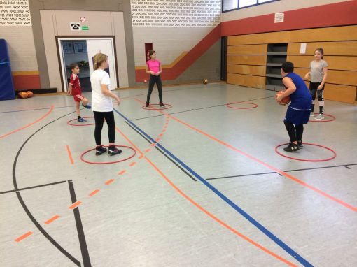 Bilder: Baskets werfen sich warm für 2018, Bild 2 von 6