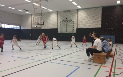 Dribbeln, Passen, Werfen – Der rote Ball rollt wieder