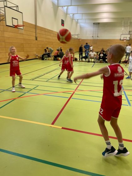 Bilder: Basketball-U8-Jungstars lassen es in Frankfurt krachen, Bild 3 von 11