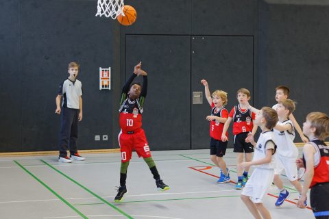 Bilder: Große Bühne für die Basketball-U8-Youngsters in Gladenbach, Bild 13 von 27