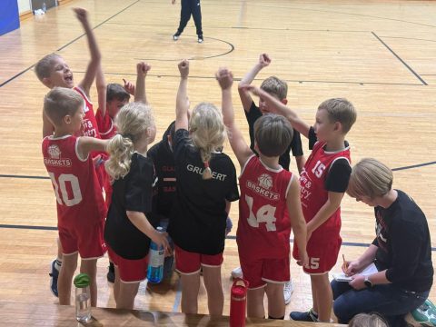 Bilder: Gladenbacher U8-Turniersieg zum Jahresabschluss in Gelnhausen, Bild 1 von 10